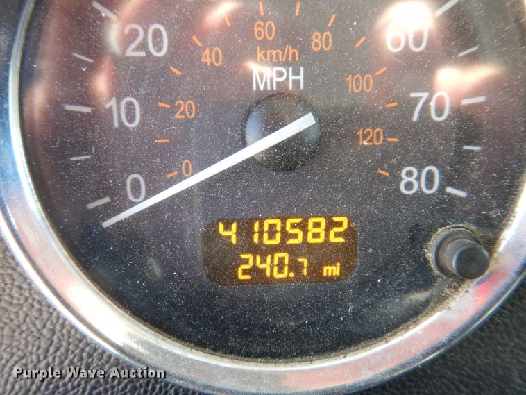 image for item DP5447 2013 Peterbilt 365  dump truck