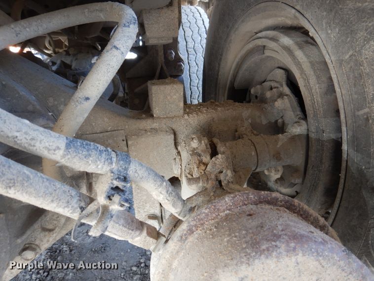 image for item DP5447 2013 Peterbilt 365  dump truck