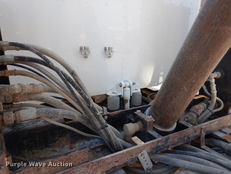 image for item DP5447 2013 Peterbilt 365  dump truck