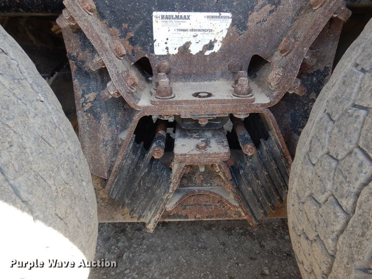 image for item DP5447 2013 Peterbilt 365  dump truck