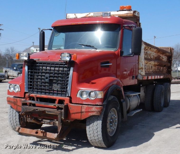 image for item DP5448 2002 Volvo VHD  dump truck