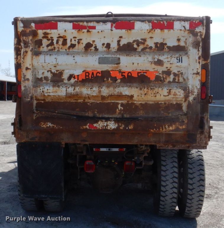 image for item DP5448 2002 Volvo VHD  dump truck