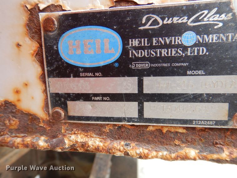 image for item DP5448 2002 Volvo VHD  dump truck