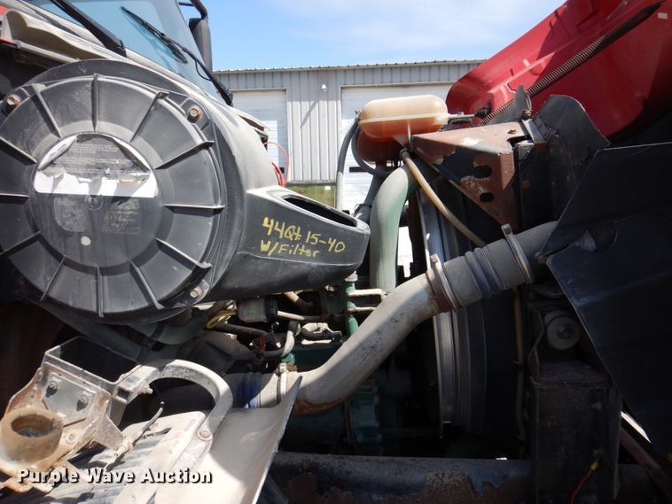 image for item DP5448 2002 Volvo VHD  dump truck