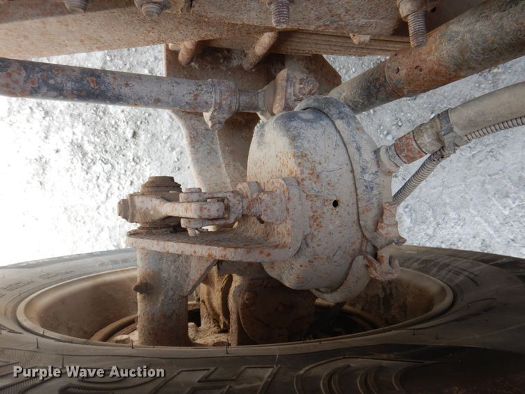 image for item DP5448 2002 Volvo VHD  dump truck