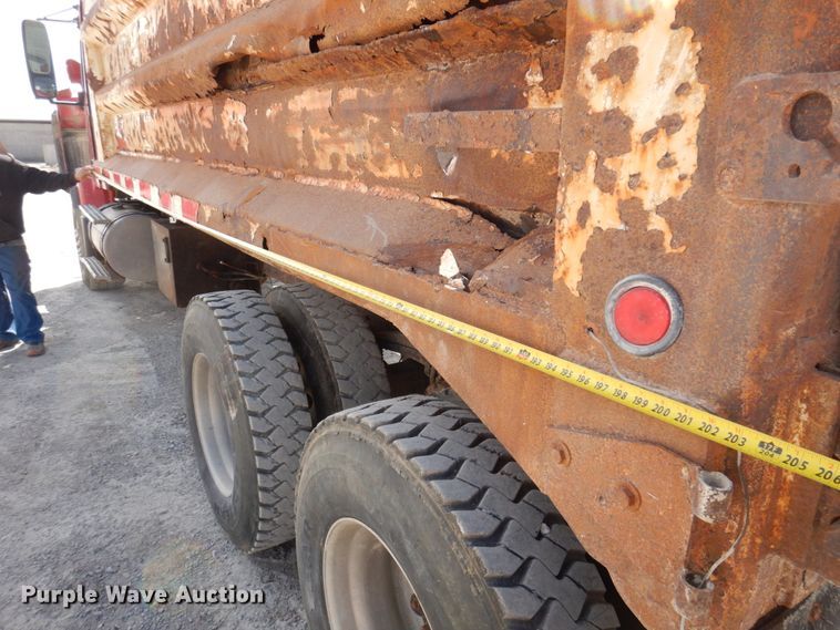 image for item DP5448 2002 Volvo VHD  dump truck