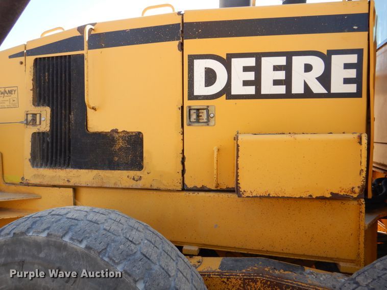 image for item DS8005 1999 John Deere 770CH  motor grader