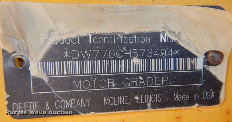 image for item DS8005 1999 John Deere 770CH  motor grader