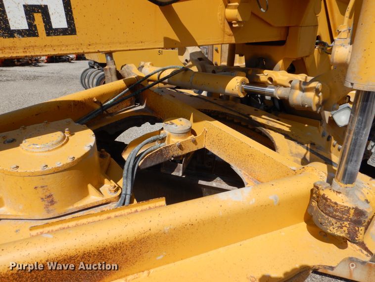 image for item DS8006 1999 John Deere 770CH  motor grader