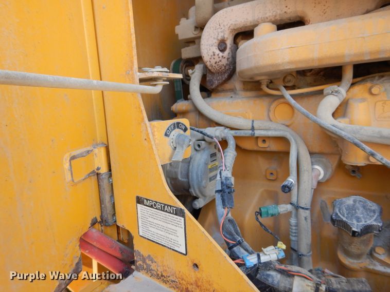 image for item DS8006 1999 John Deere 770CH  motor grader