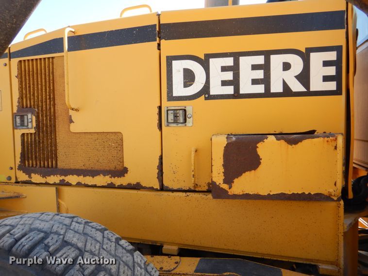 image for item DS8006 1999 John Deere 770CH  motor grader