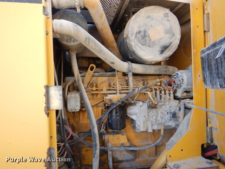 image for item DS8006 1999 John Deere 770CH  motor grader