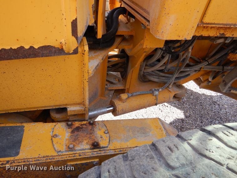 image for item DS8006 1999 John Deere 770CH  motor grader