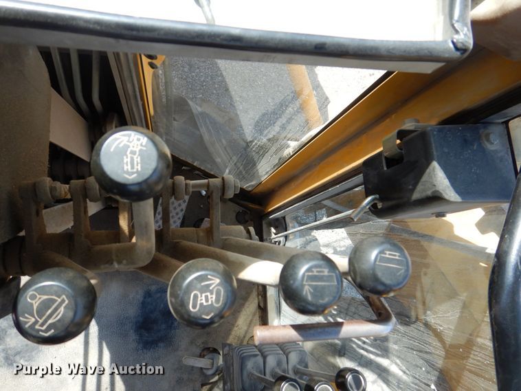 image for item DS8006 1999 John Deere 770CH  motor grader