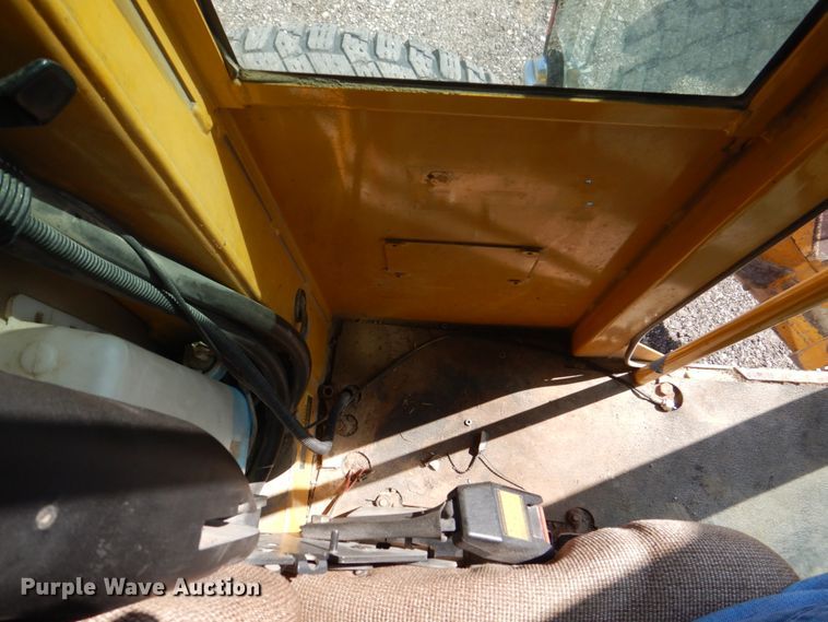 image for item DS8006 1999 John Deere 770CH  motor grader