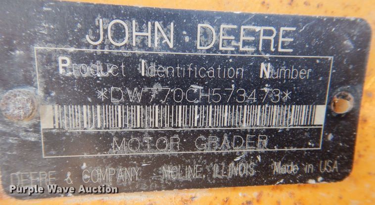 image for item DS8006 1999 John Deere 770CH  motor grader