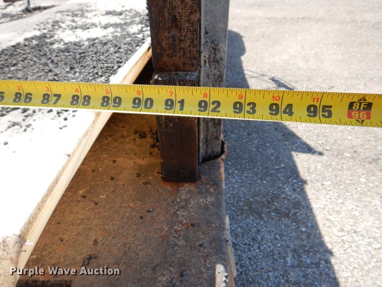 image for item DS8007 1976 Ford F600  dump flatbed truck