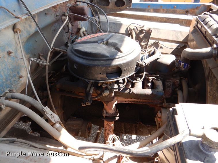 image for item DS8007 1976 Ford F600  dump flatbed truck