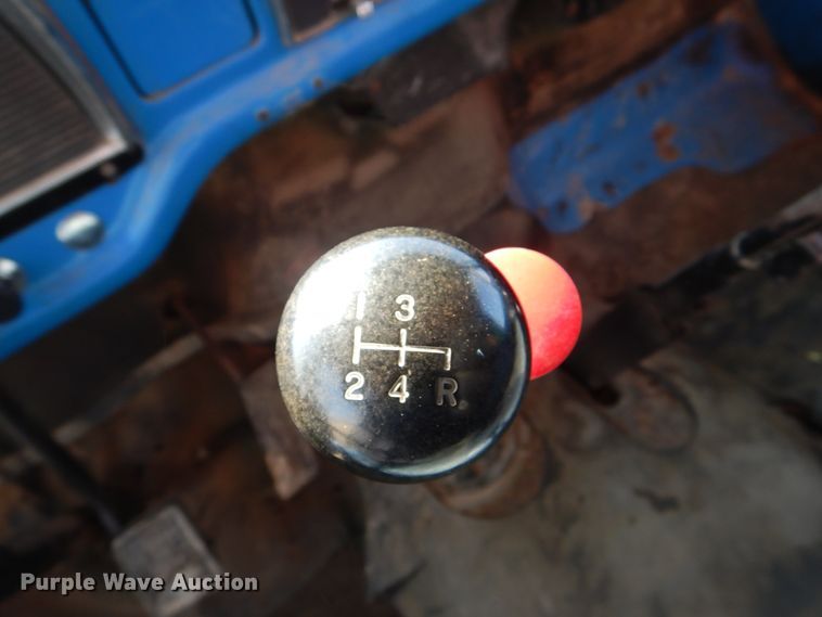 image for item DS8007 1976 Ford F600  dump flatbed truck