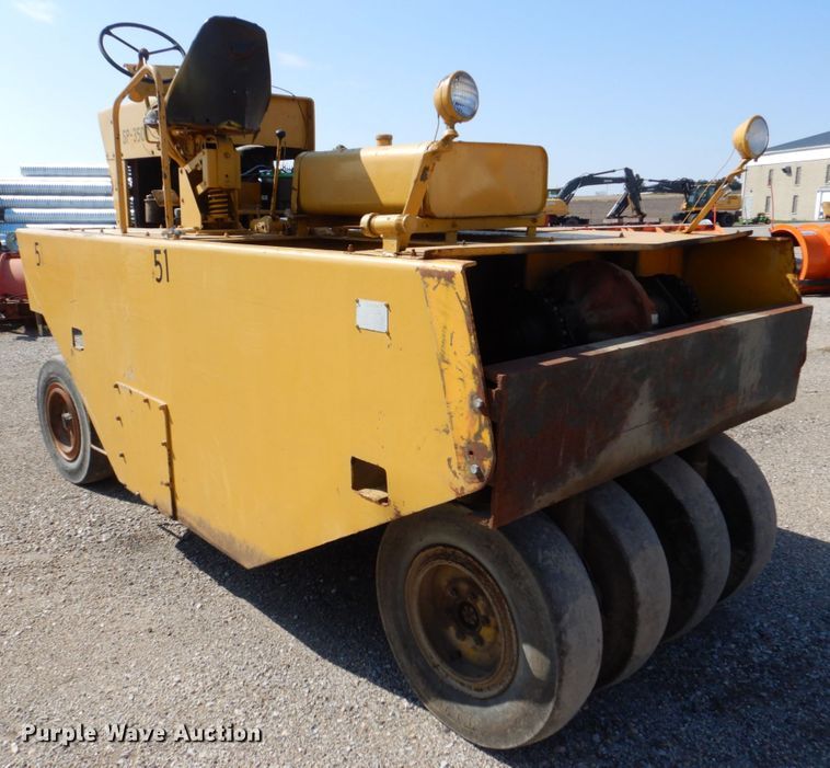 image for item DS8008 Bros  pneumatic roller