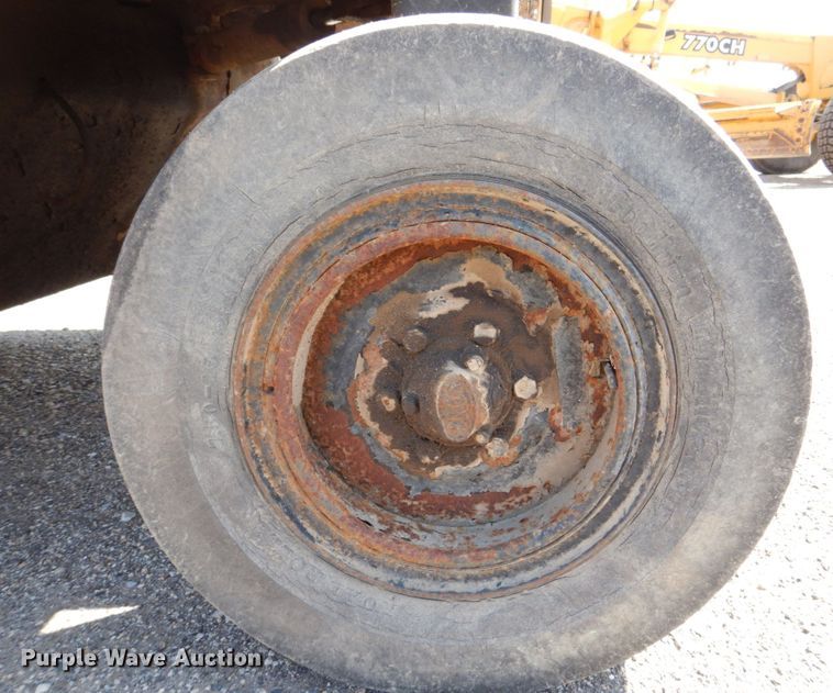 image for item DS8008 Bros  pneumatic roller