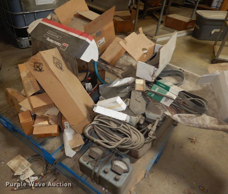 image for item DT9878 Bus parts