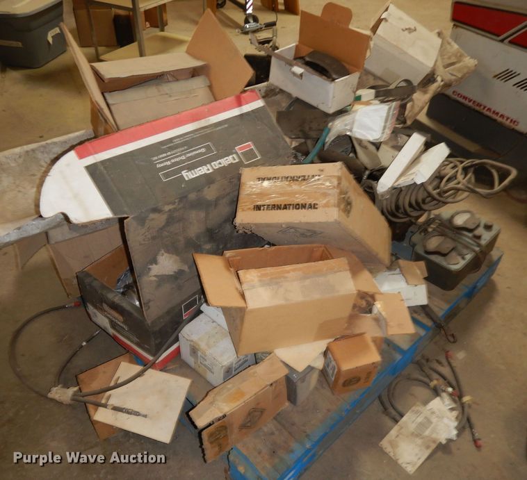 image for item DT9878 Bus parts