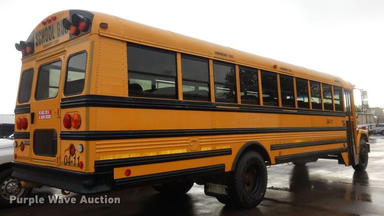 image for item DT9881 2004 Freightliner FS65  school bus