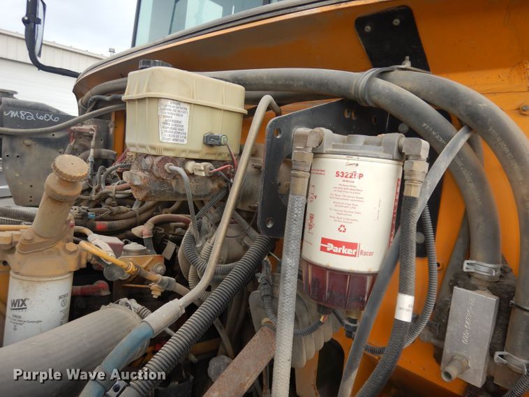 image for item DT9881 2004 Freightliner FS65  school bus