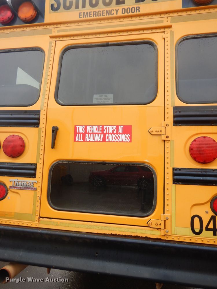 image for item DT9881 2004 Freightliner FS65  school bus