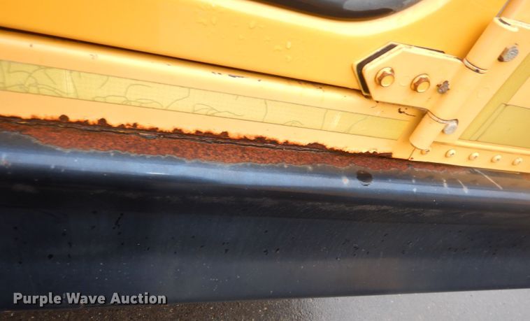 image for item DT9881 2004 Freightliner FS65  school bus