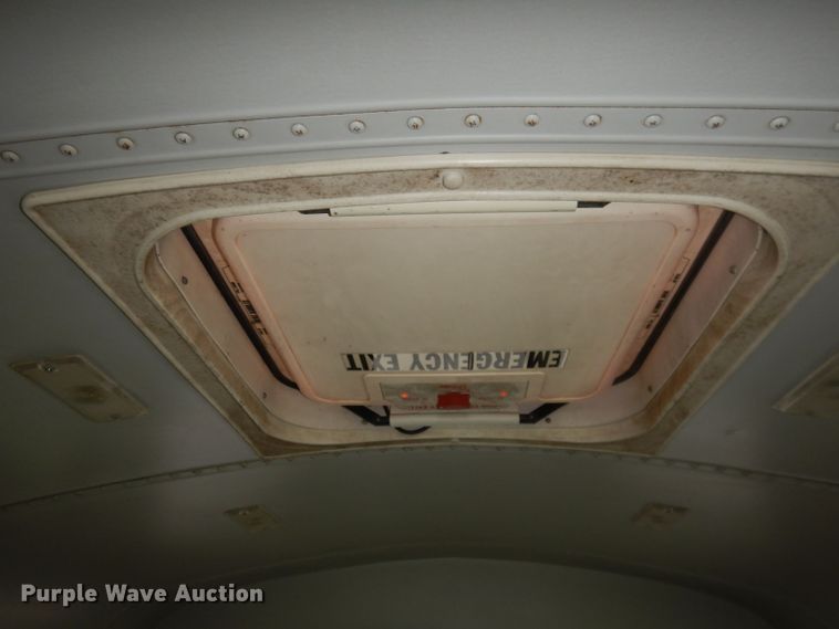 image for item DT9881 2004 Freightliner FS65  school bus