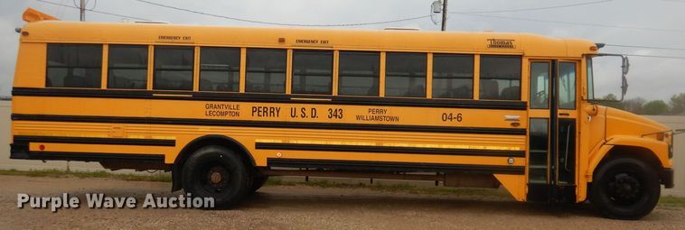 image for item DT9882 2004 Freightliner FS65  school bus