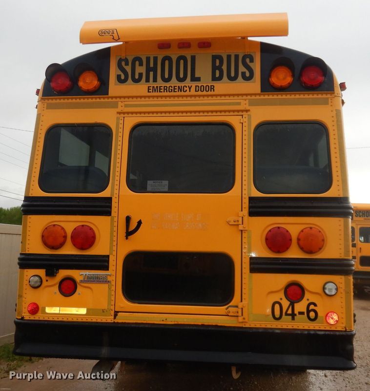 image for item DT9882 2004 Freightliner FS65  school bus