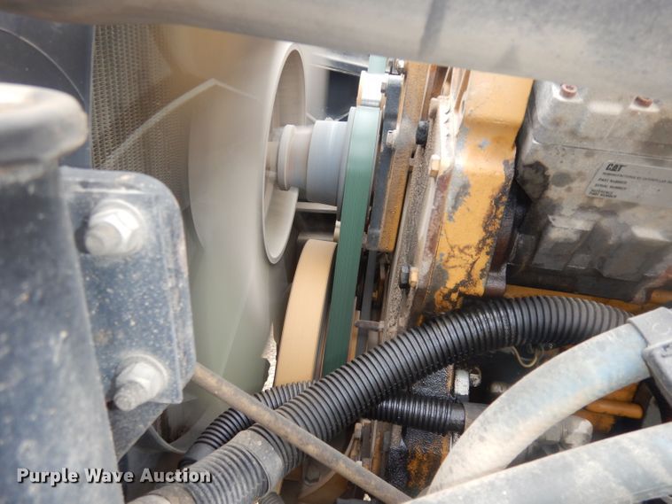 image for item DT9882 2004 Freightliner FS65  school bus