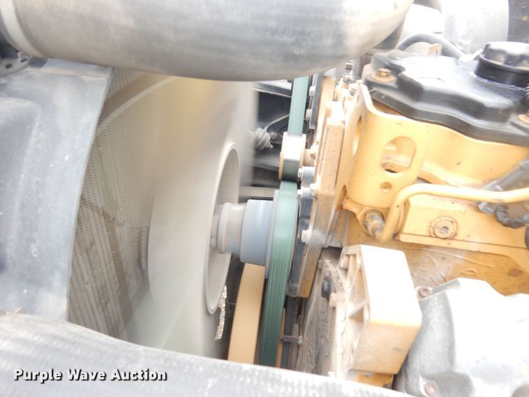 image for item DT9882 2004 Freightliner FS65  school bus