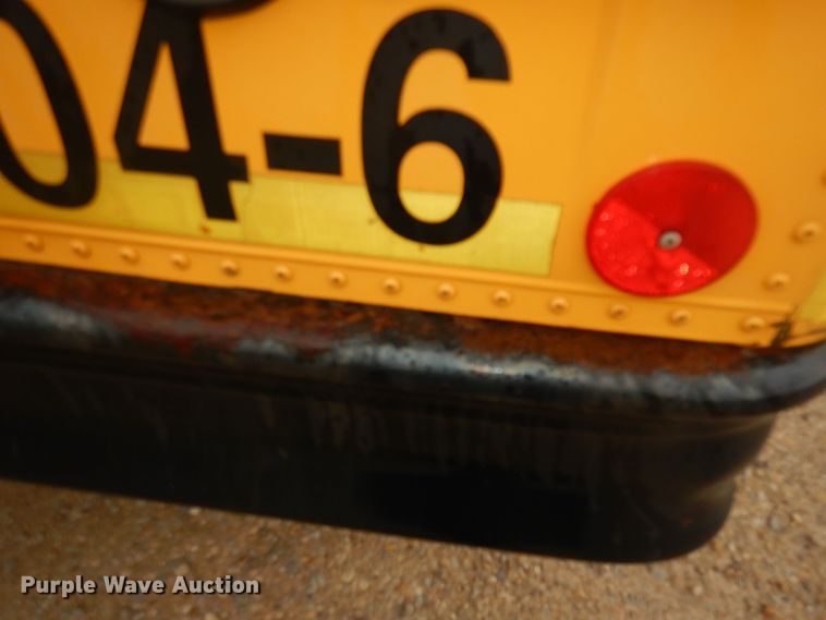 image for item DT9882 2004 Freightliner FS65  school bus