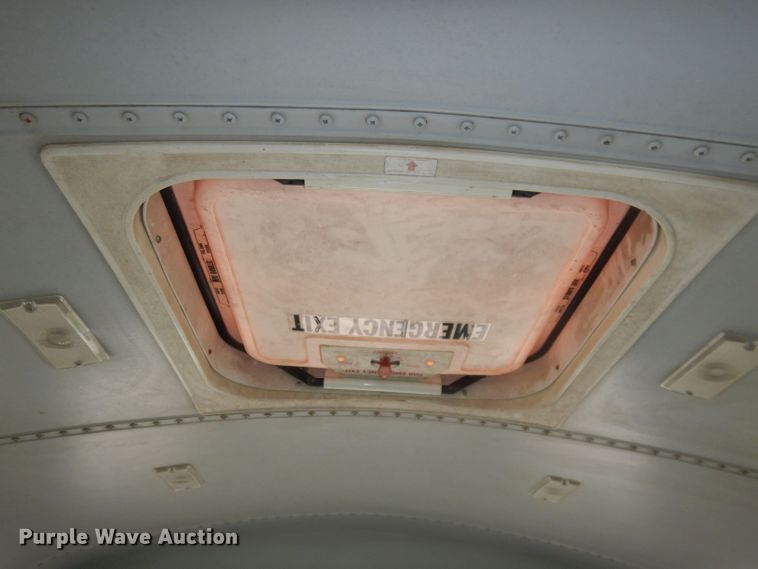 image for item DT9882 2004 Freightliner FS65  school bus