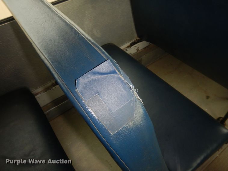 image for item DT9882 2004 Freightliner FS65  school bus