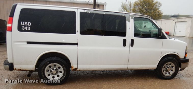 image for item DT9883 2012 Chevrolet Express 1500  van