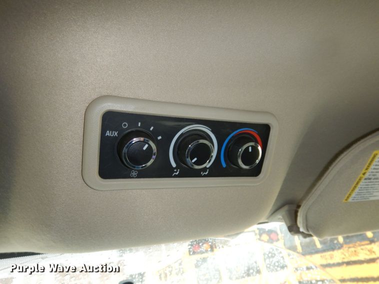 image for item DT9883 2012 Chevrolet Express 1500  van