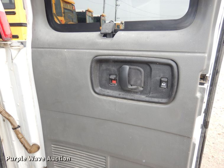 image for item DT9883 2012 Chevrolet Express 1500  van