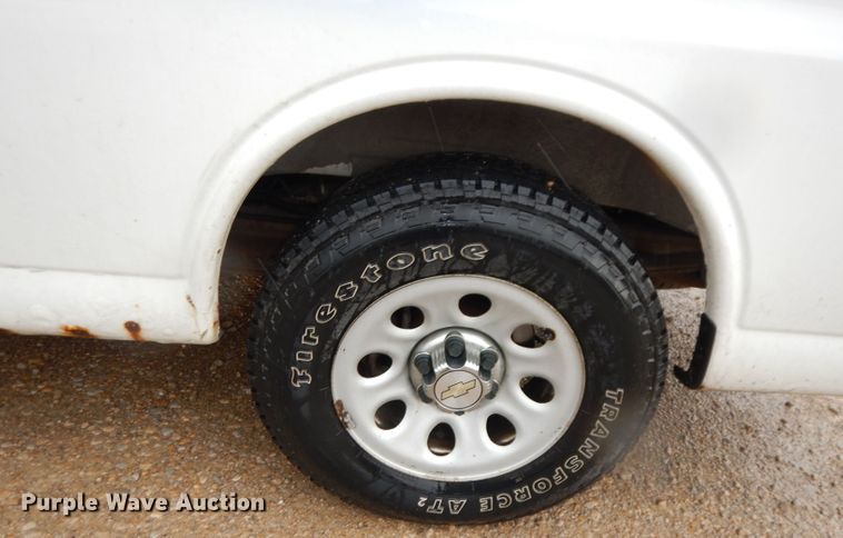 image for item DT9883 2012 Chevrolet Express 1500  van