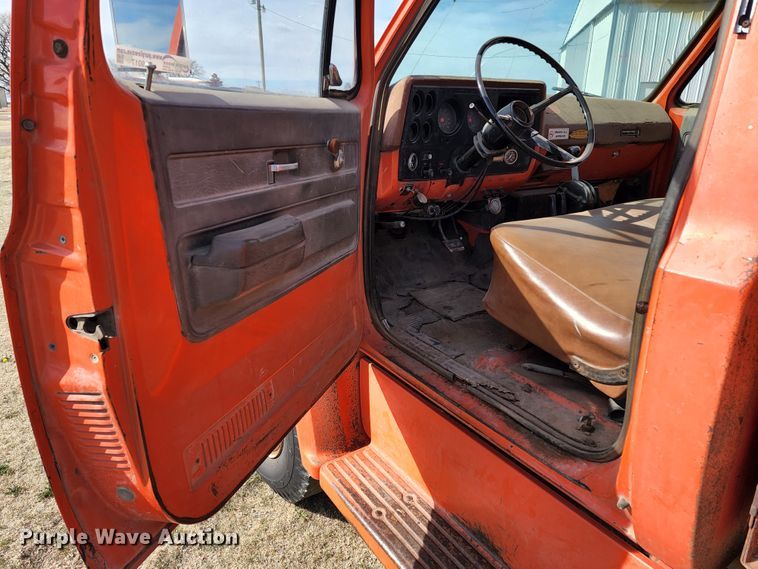 image for item GL9017 1976 Chevrolet C60  dump truck
