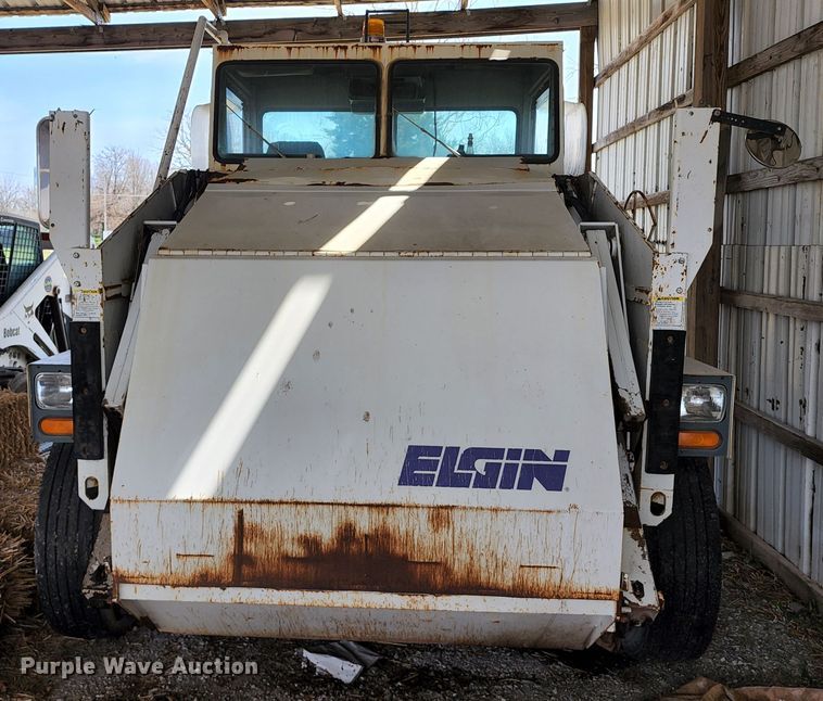 image for item IF9490 Elgin Pelican  street sweeper
