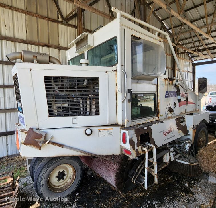 image for item IF9490 Elgin Pelican  street sweeper