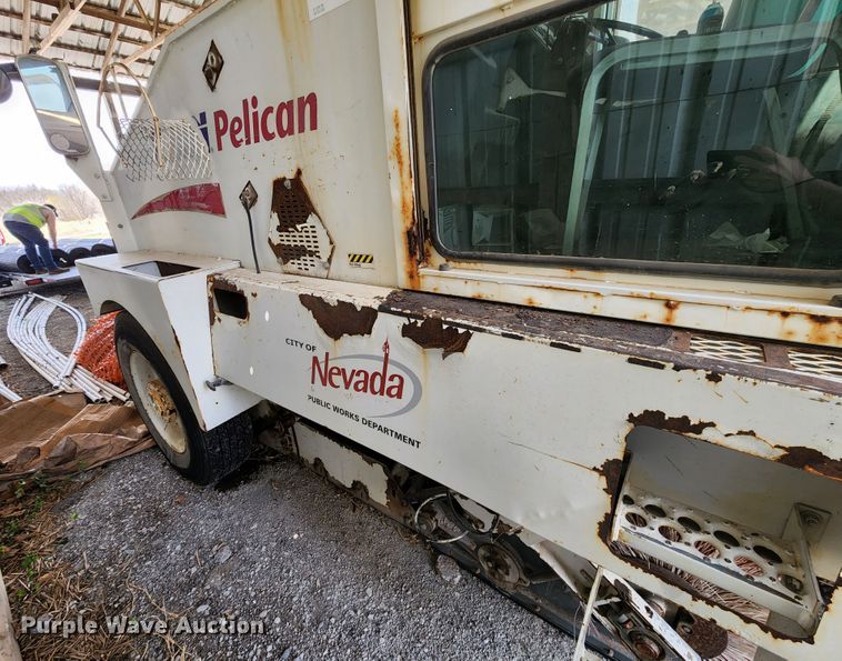 image for item IF9490 Elgin Pelican  street sweeper