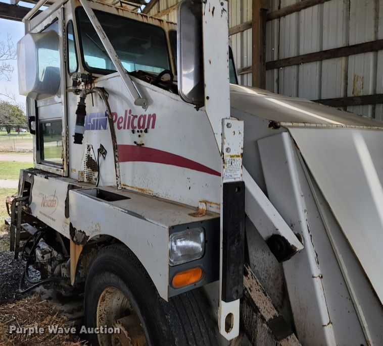 image for item IF9490 Elgin Pelican  street sweeper