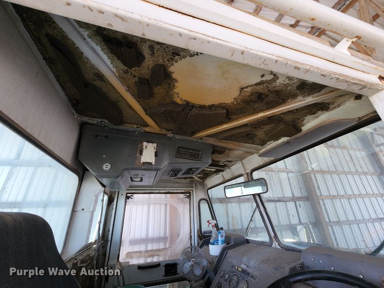 image for item IF9490 Elgin Pelican  street sweeper