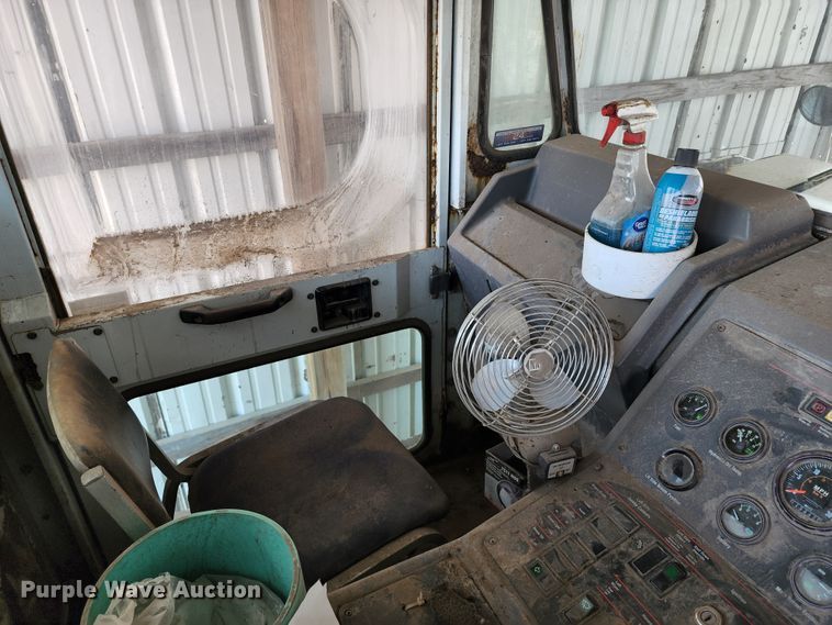 image for item IF9490 Elgin Pelican  street sweeper